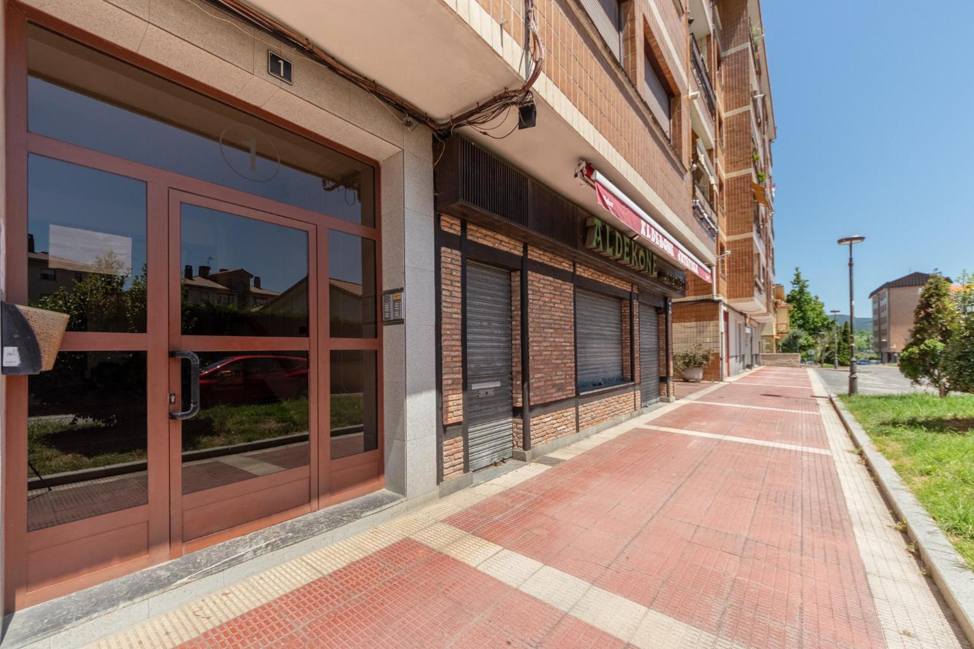 Bilbao Airport By Aston Rentals Derio Ngoại thất bức ảnh